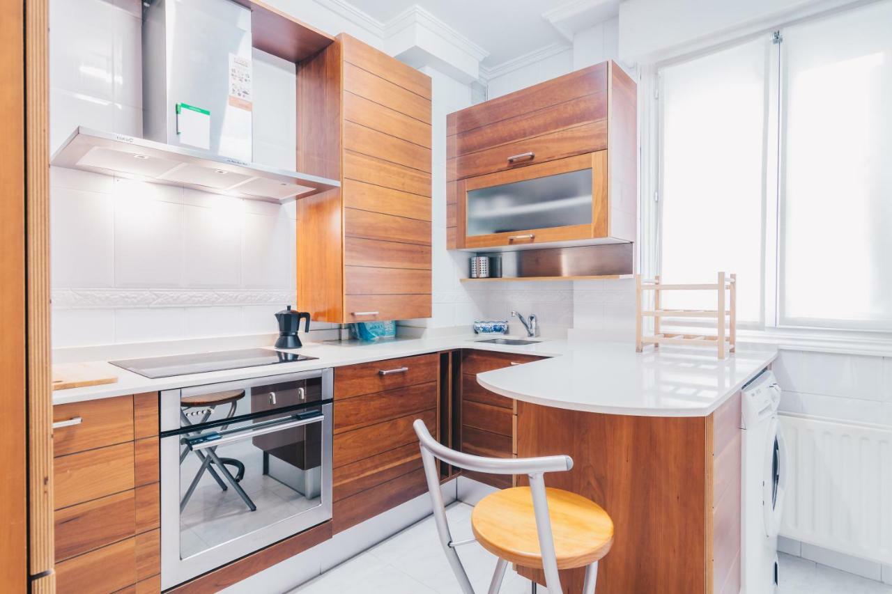 Sani Apartment By People Rentals ビルバオ エクステリア 写真